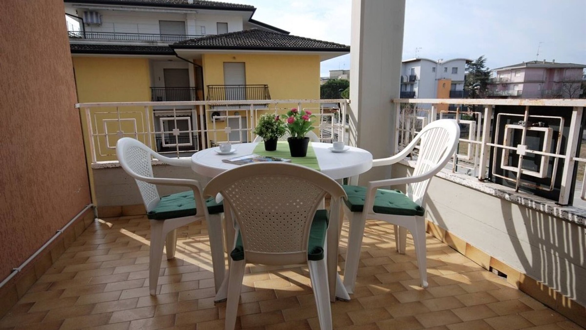 Lignano Riviera Apartment | Modern apartment in a resort-style residence with pool