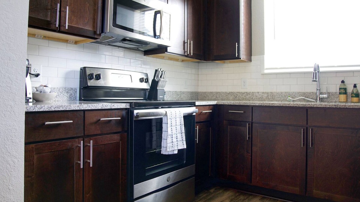 Briargate Apartment | Modern Apartment in Prime Location (ID2044X40)