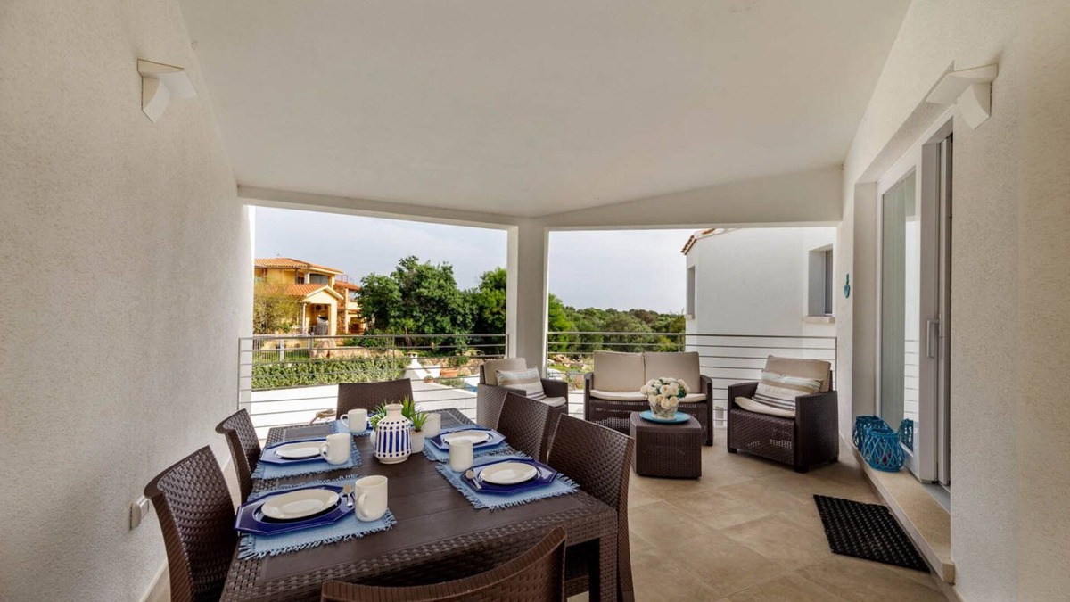 Monte Petrosu Apartment | modern apartment 5 min. from the sea with swimming pool, air conditioning and wi-fi