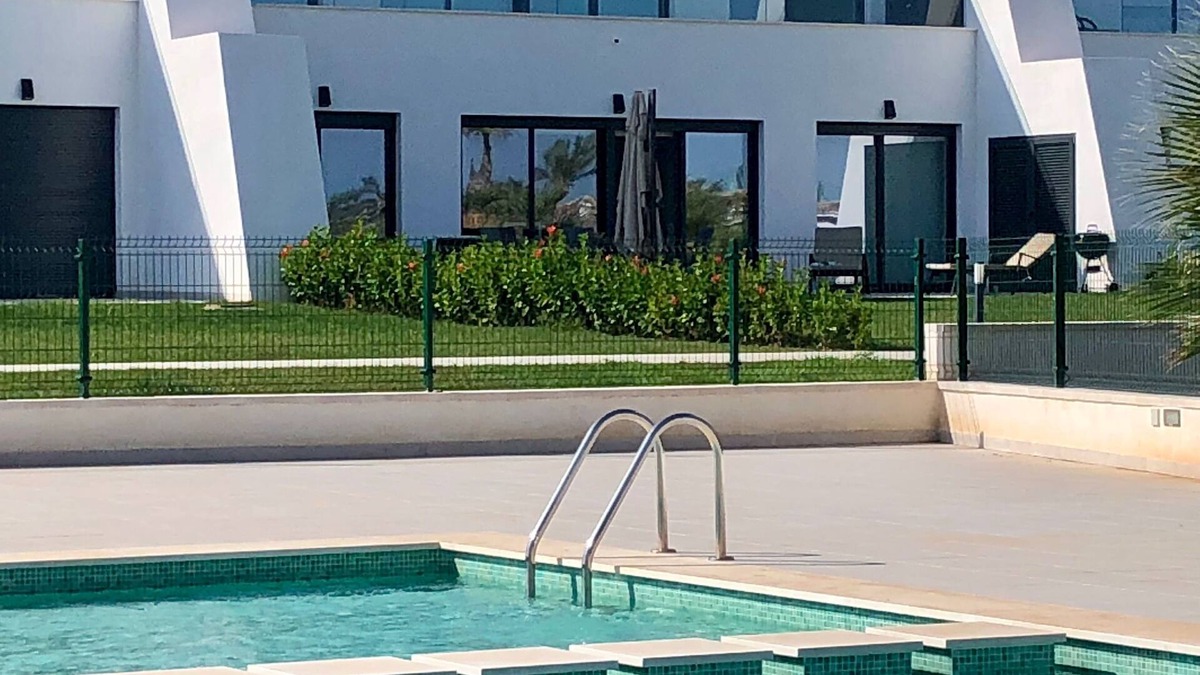 Torre-Pacheco Apartment | Modern Apartment with Fabulous Golf Course Views