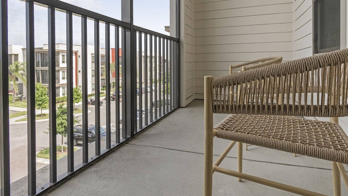 Southside Apartment | Modern Apartment in Prime Location (ID8783X97)