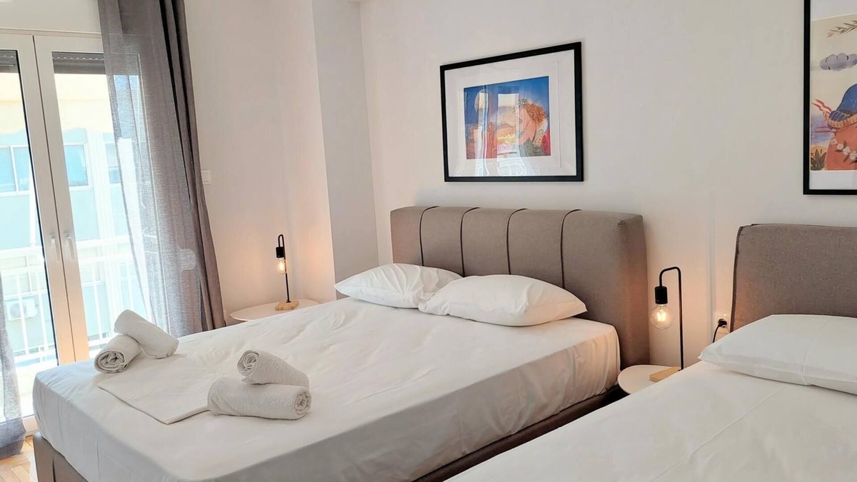 Kinosargous Apartment | Modern apartment in Acropolis museum