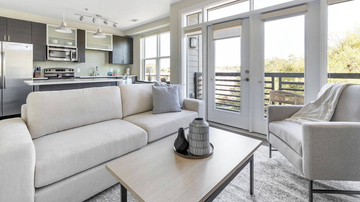 NoDa Apartment | Modern Apartment in Prime Location (ID9667X61)