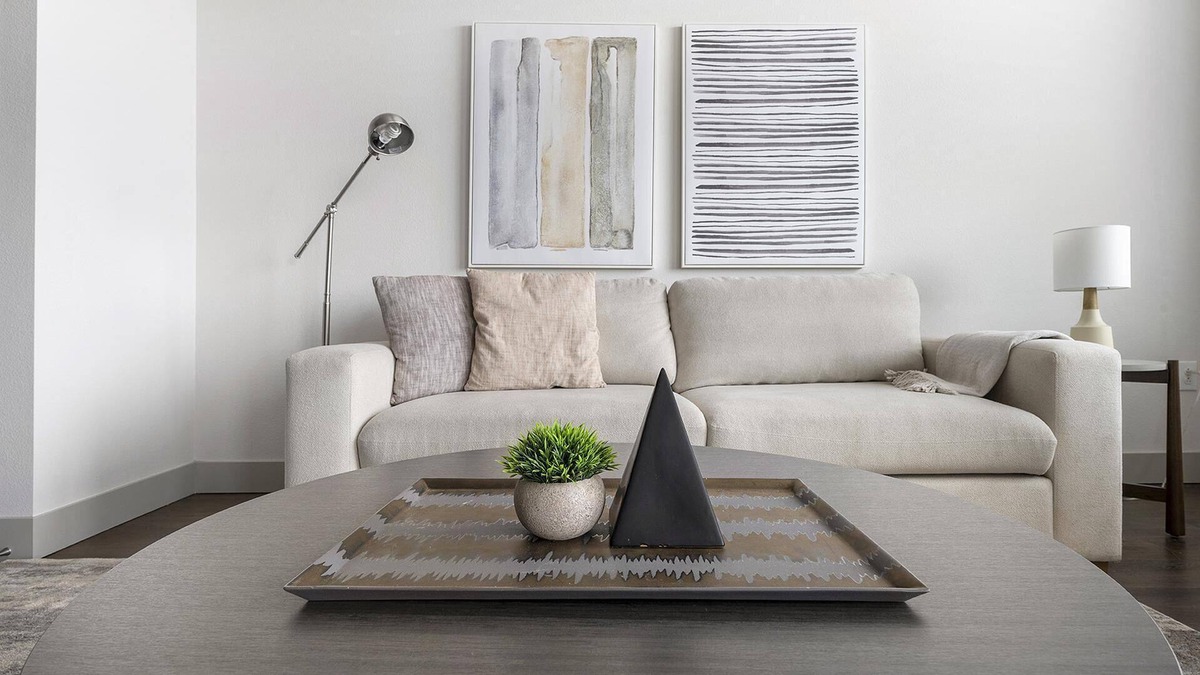 Longmont Apartment | Modern Apartment in Prime Location (ID1195X416)