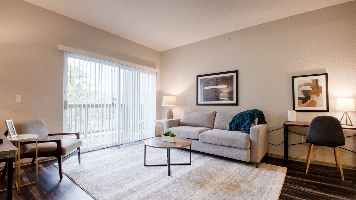 Denver Apartment | Modern Apartment in Prime Location (ID1903X87)