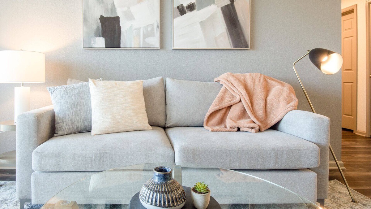 Denver Apartment | Modern Apartment in Prime Location (ID3020X60)
