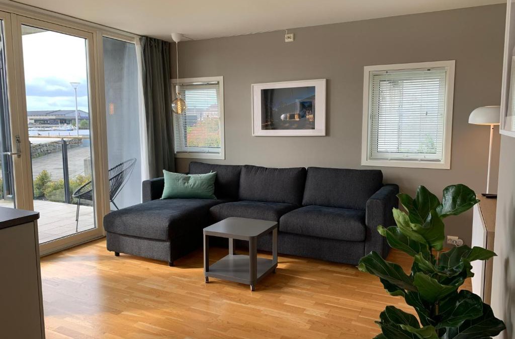 Jorpeland Apartment | Modern apartment in the Harbour of Jørpeland