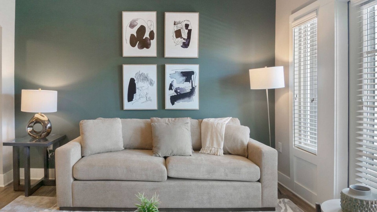 West Ashley Apartment | Modern Apartment in Prime Location (ID7558X47)