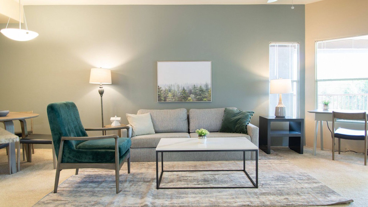 Canada Hills Golf Course Apartment | Modern Apartment in Prime Location (ID2517X08)