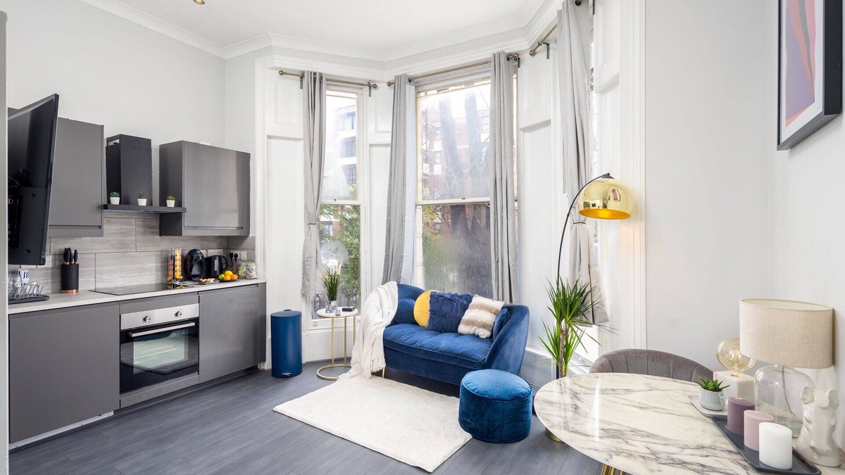 Holland Park Apartment | Modern Apartment in West Kensington London