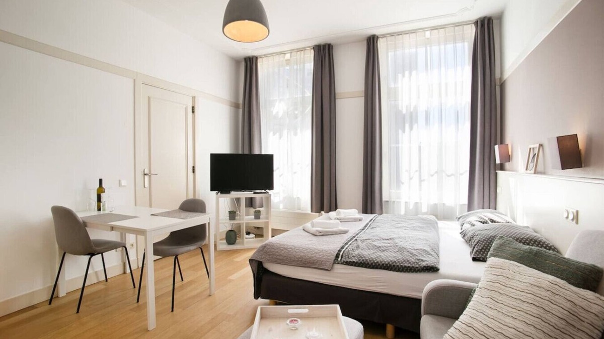Scheveningen Badplaats Apartment | Modern apartment near Scheveningen beach