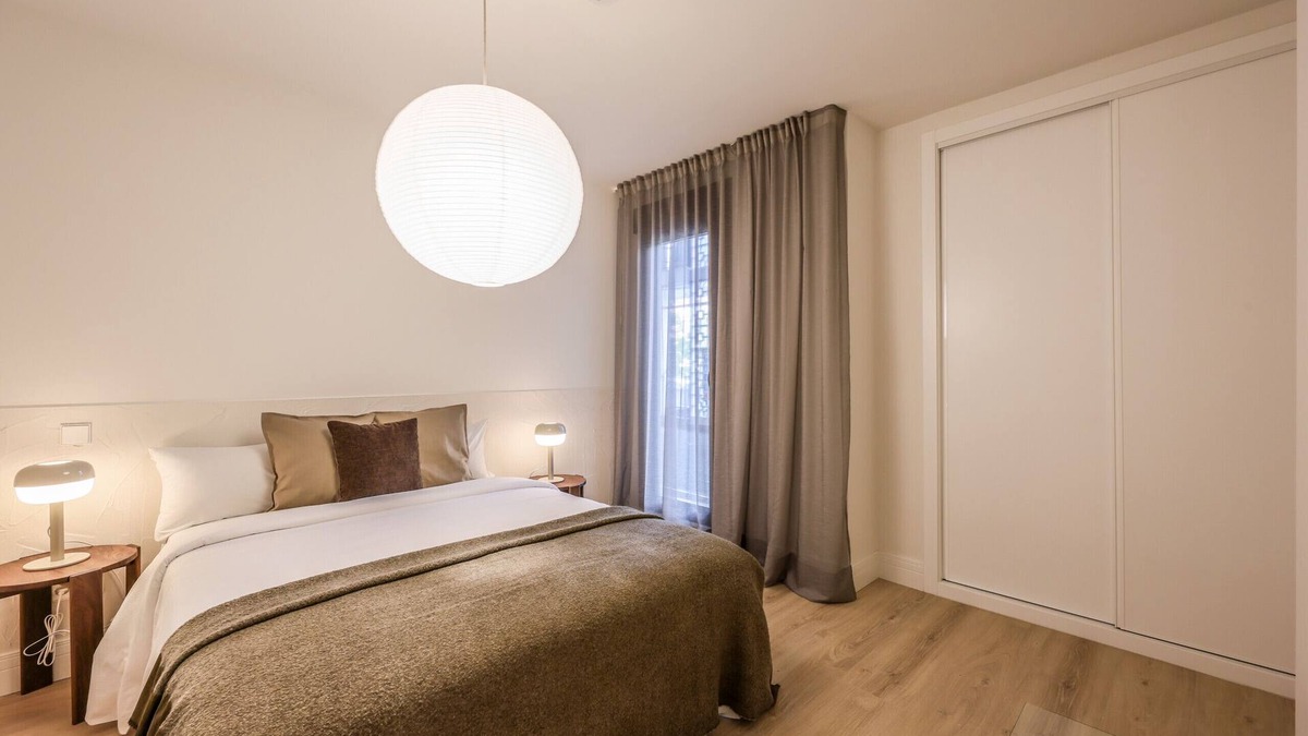 Puerta del Angel Apartment | Modern apartment near the Royal Palace 12