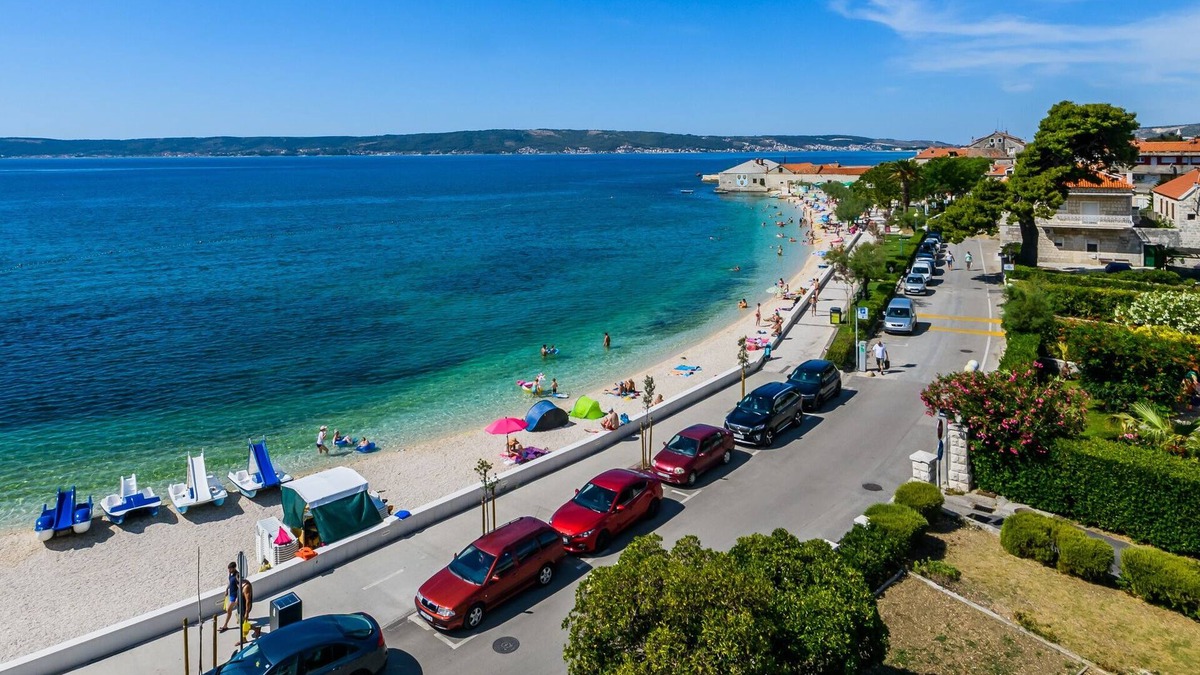 Kastel Stari Apartment | Modern apartment Nikola in a quiet area