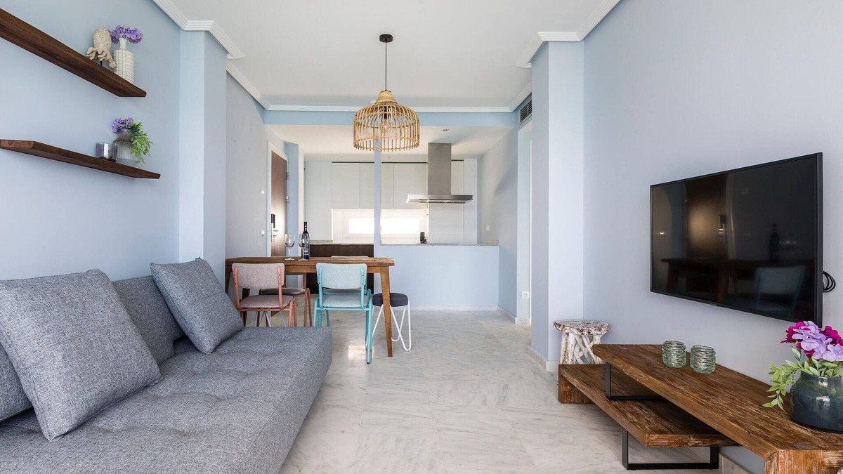 Coveta Fuma Apartment | Modern Apartment with Pool