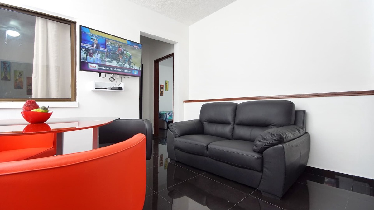 Cali Apartment | Modern apartment with A/C excellent location