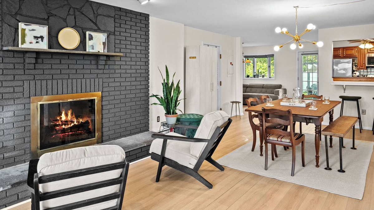 West Haven House | Modern Beach Home - Waterview, close to restaurants, universities and hospitals
