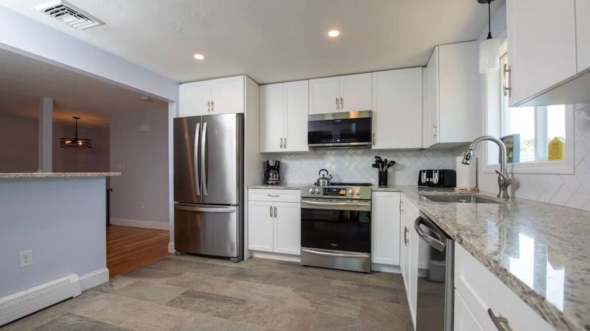 Manomet House | Modern Beach House - Just renovated 3 Bedroom Family Home