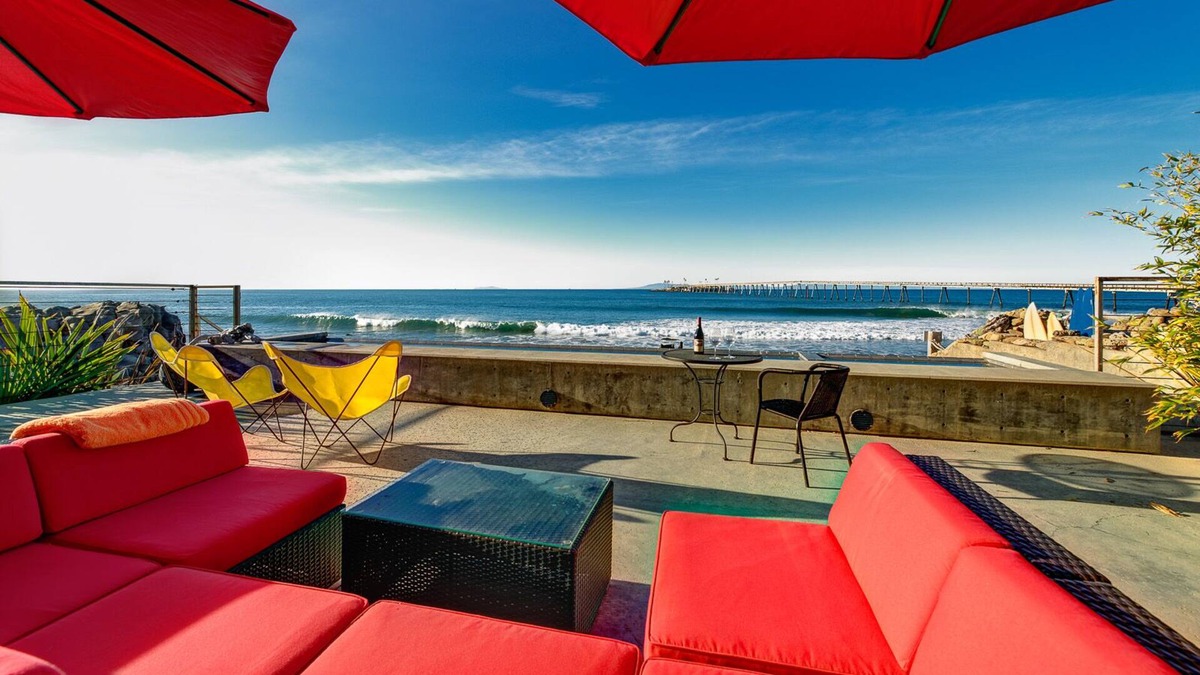 Mussel Shoals House | Modern beachfront stunner with amazing view, pool, pool spa, & fireplaces