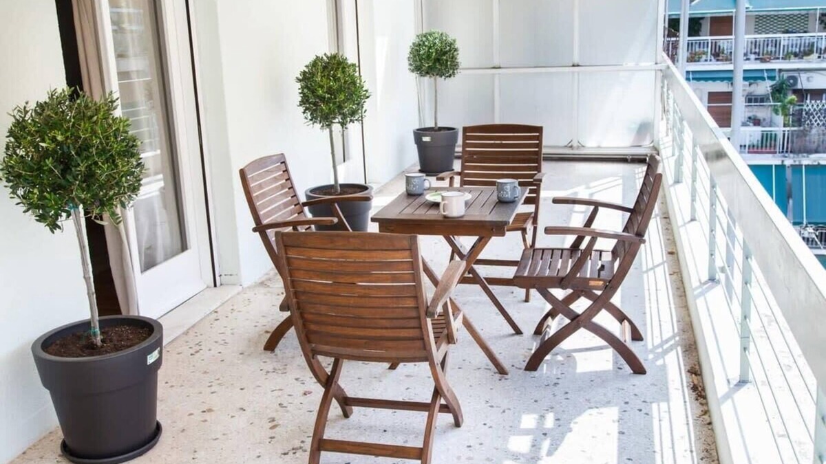 Ampelokipoi Apartment | Modern beauty in central area