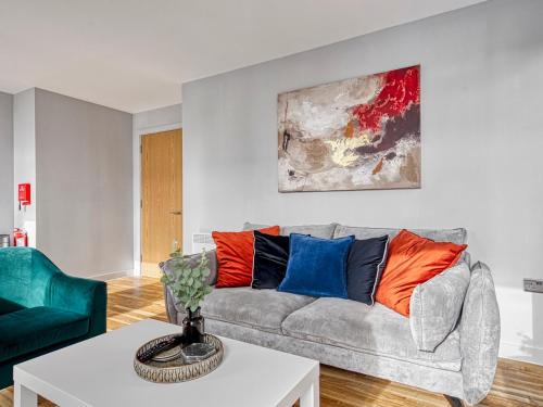 Salford Apartment | Modern Bright Apartment Media City Pass the Keys