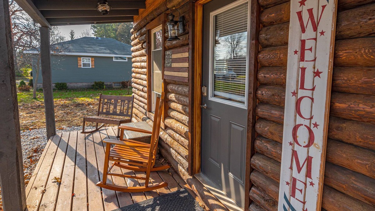 Hemlock Cabin | Modern Cabin Life in the City