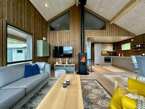 Svingvoll House | Modern cabin Skeikampen with ski-in out cross country trails & great view