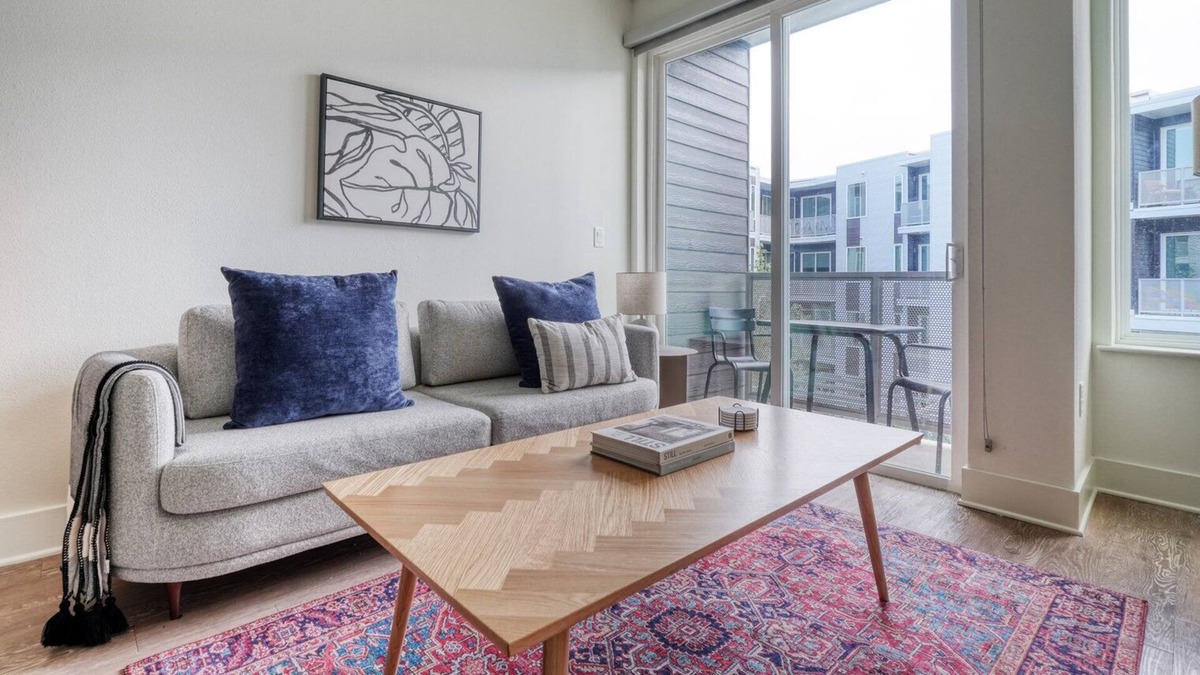 Brentwood Apartment | Modern Central Austin 1BR w/ Pool, Roof & W/D, nr Domain, by Blueground