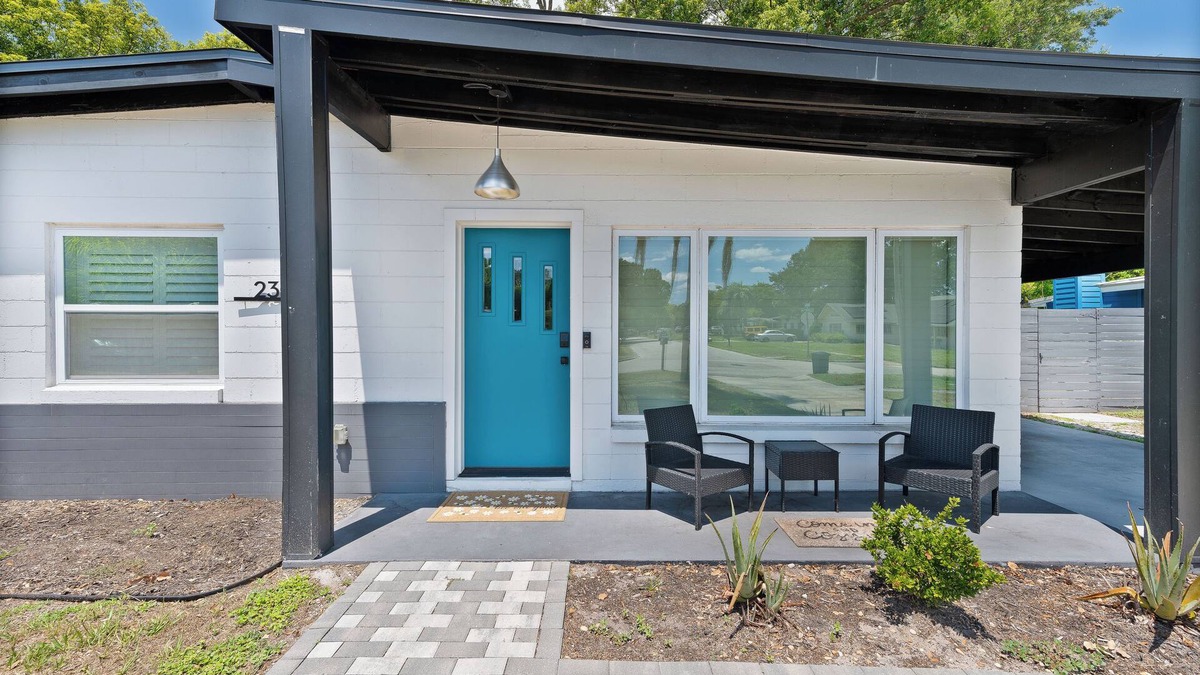 Winter Park House | Modern, Charming Home in the heart of Winter Park- Perfect for a couples retreat or small group!