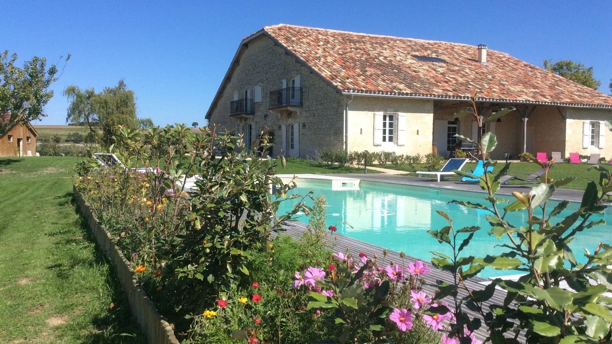 Lectoure House | Modern Charming property classified 5 * Heated pool and incredible grounds