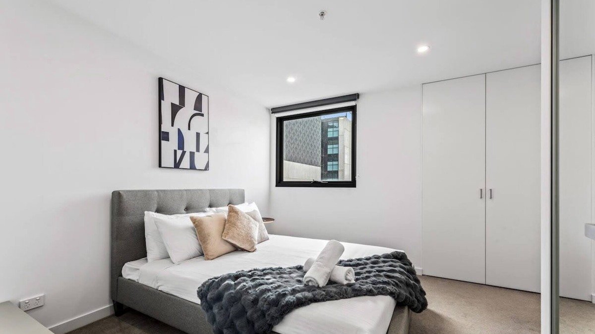 Hawthorn Apartment | Modern Chic Retreat - 2 BR Apartment Hawthorn