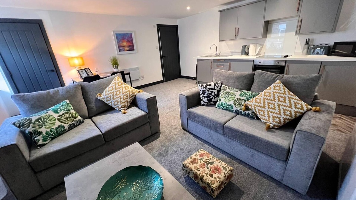 North Shields Apartment | Modern Coastal Apartment Near Excellent Beaches & Vibrant Nightlife