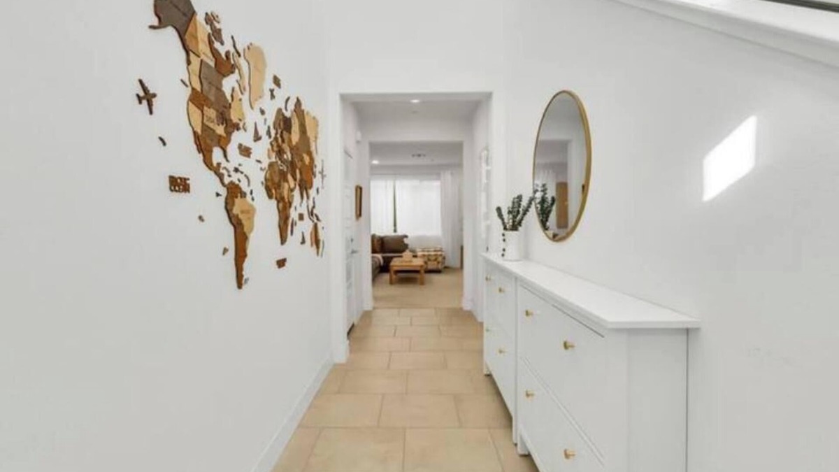 Elk Grove House | Modern Comfort: Elk Grove Edition