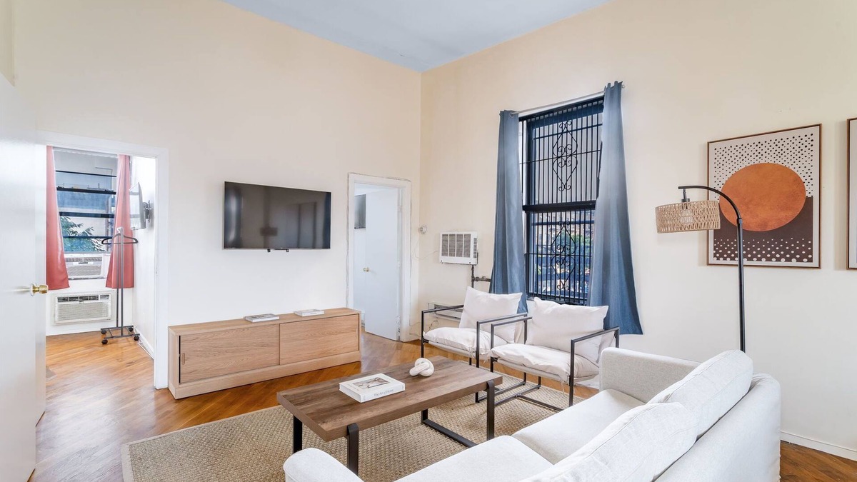 East Harlem Apartment | Modern Comfort in East Harlem – 3BR/2BA Gem!