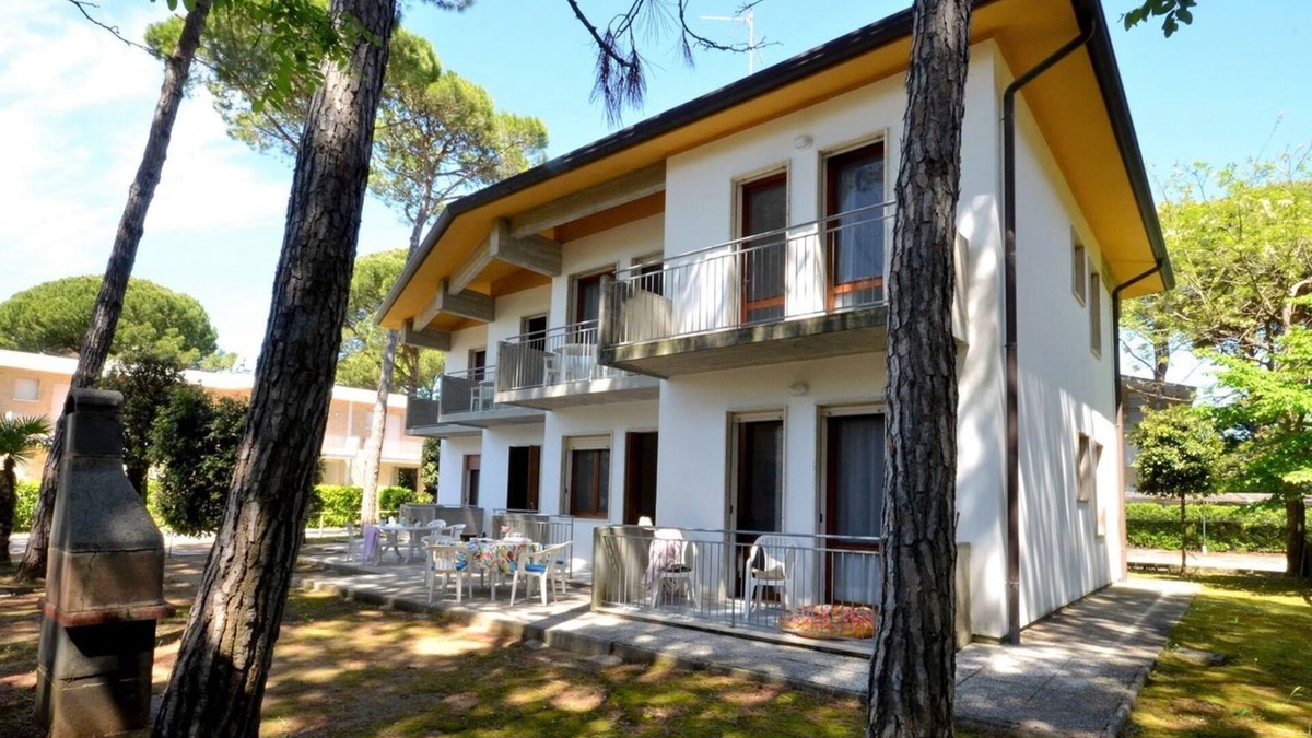 Bibione Pineda Apartment | Modern comfort in a spacious setting by Beahost Rentals