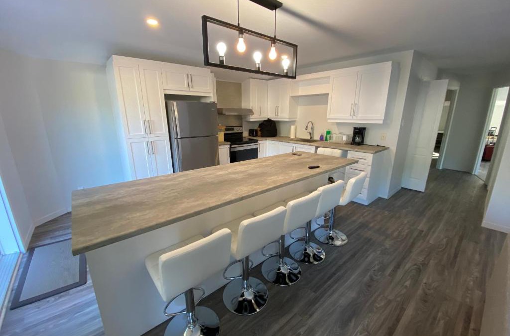 Saint-Sauveur-des-Monts Apartment | Modern Condo in the Heart of the Village