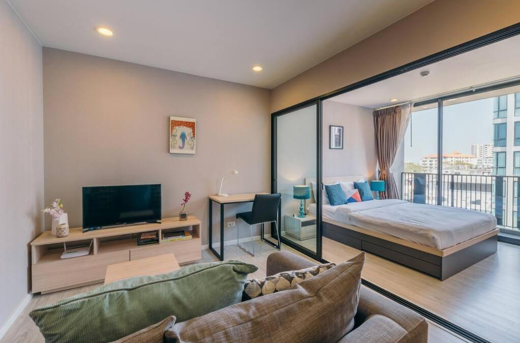 Huay Kaew Apartment | Modern Condo in Nimman (F606) by Pimolplace