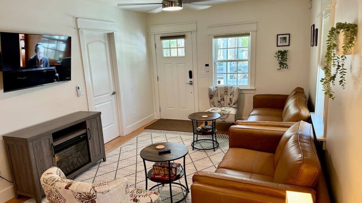 The Old Commons House | Modern Cottage Downtown. Pets are allowed
