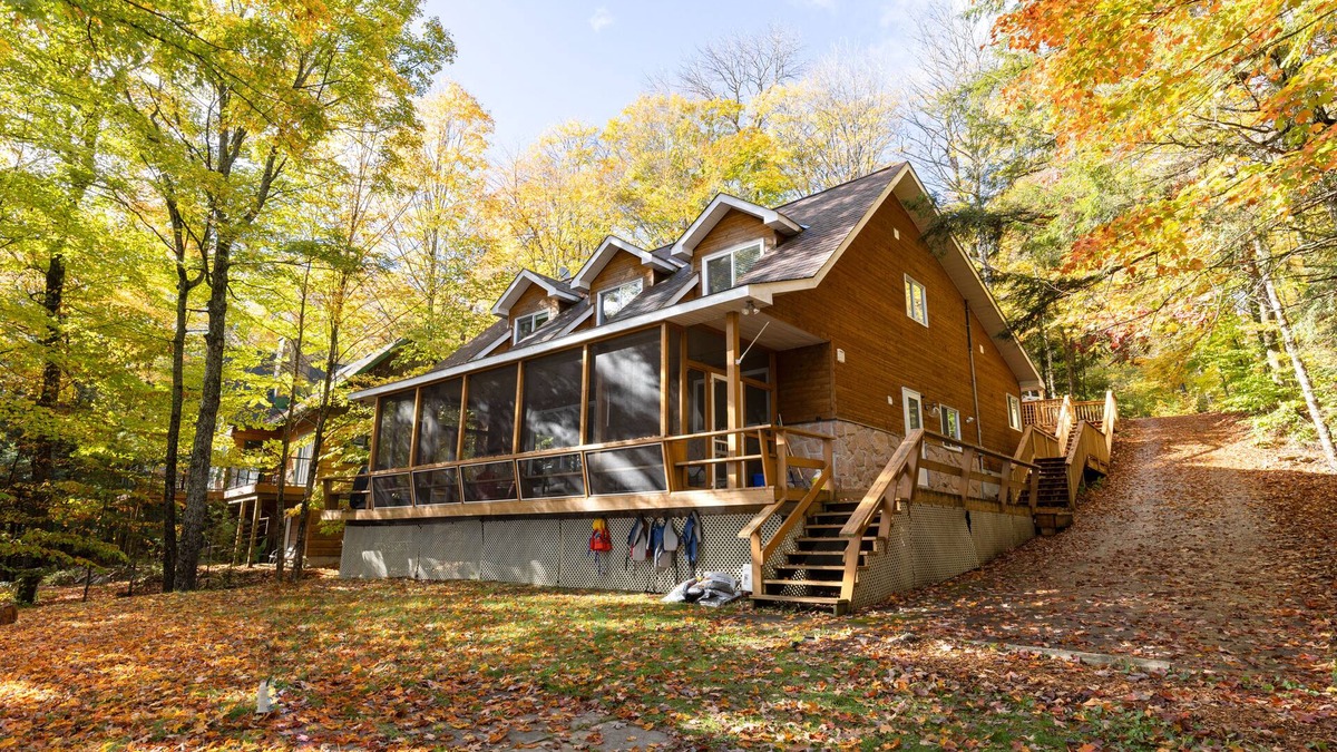 Huntsville Cottage | Modern cottage escape in Muskoka