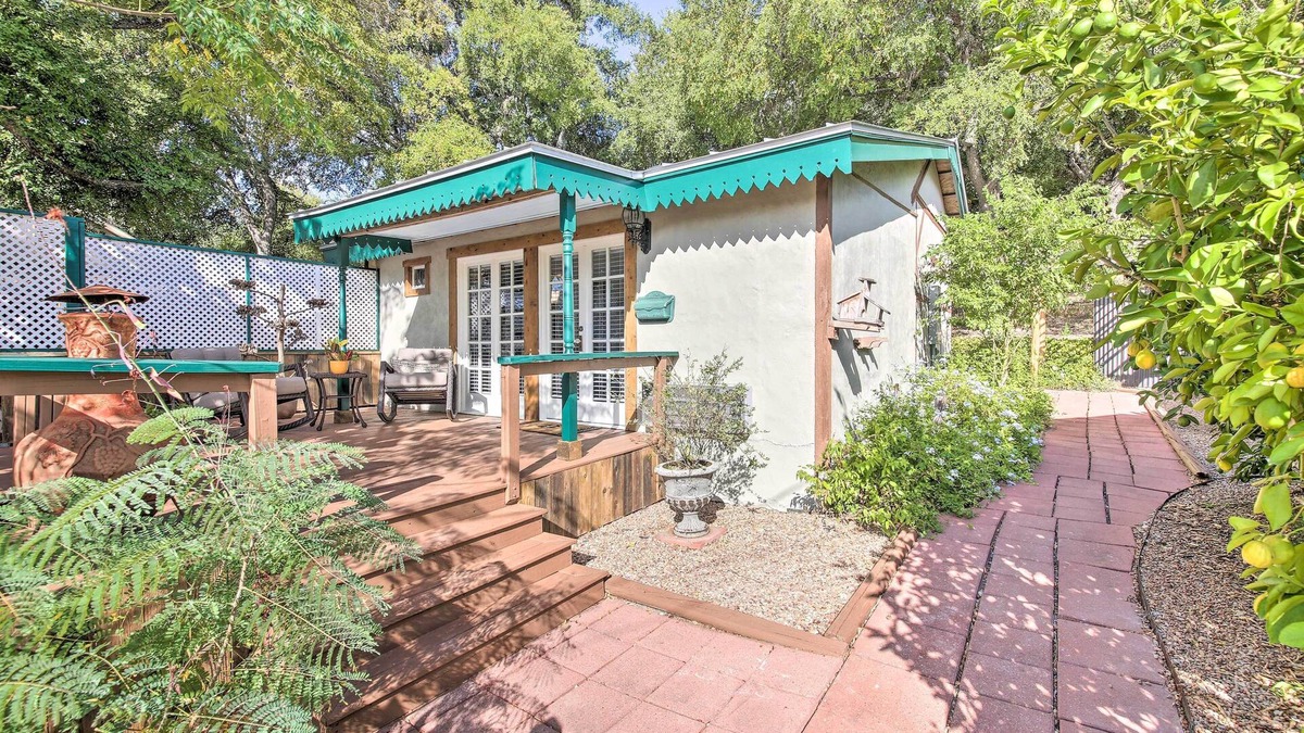 New Braunfels Cottage | Modern Cottage w/Patio - 5 Mi to Gruene Hall