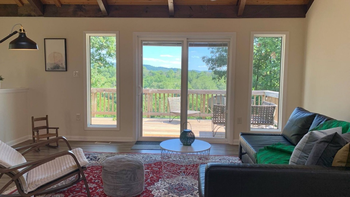 Kabletown House | Modern Country House on the Shenandoah River