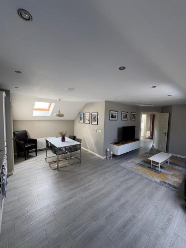 Lisnagunogue Apartment | Modern Country Loft, Ballymena