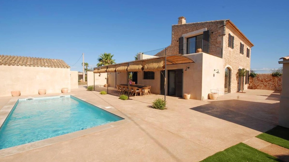 Es Llombards House | Modern country-style finca "Casa Coco" with pool 6 pers.