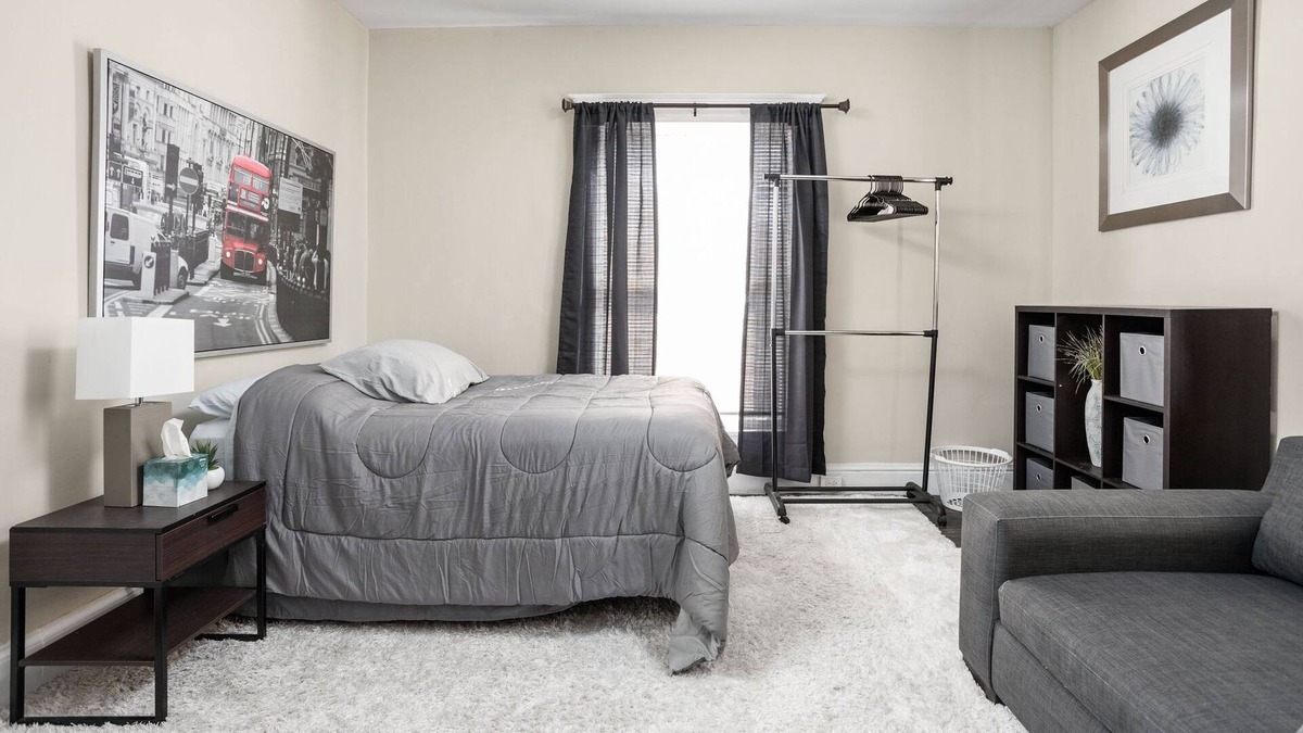 Crawfordsville Apartment | Modern Crawfordsville Retreat, Stay for Gen Con