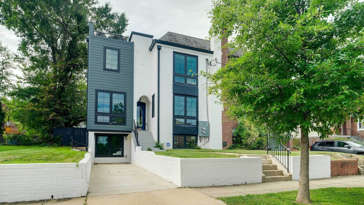 Brookland Apartment | Modern DC Apartment Rental - Remote-Work Friendly!
