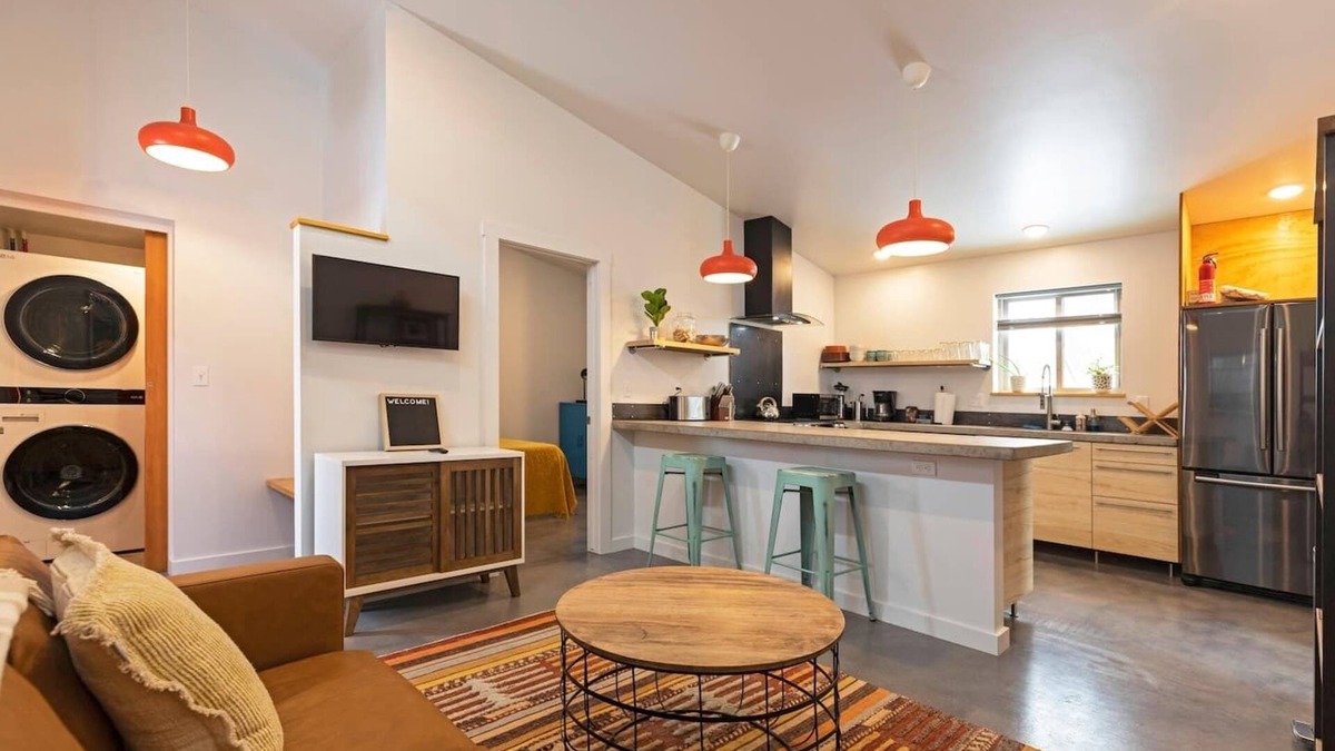 Lower Rattlesnake House | Modern, Eco-Friendly Home - Walking distance to Downtown Missoula & St. Pats Hospital
