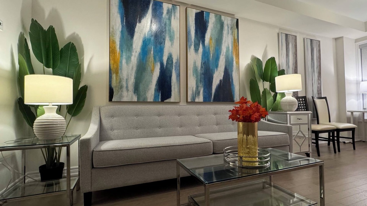 Pickering House | Modern Elegance: New Seaton Luxury Home in Pickering