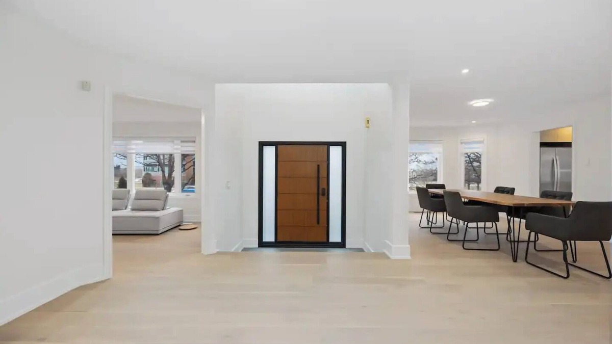 Richmond Hill House | Modern Elegant Home North Toronto