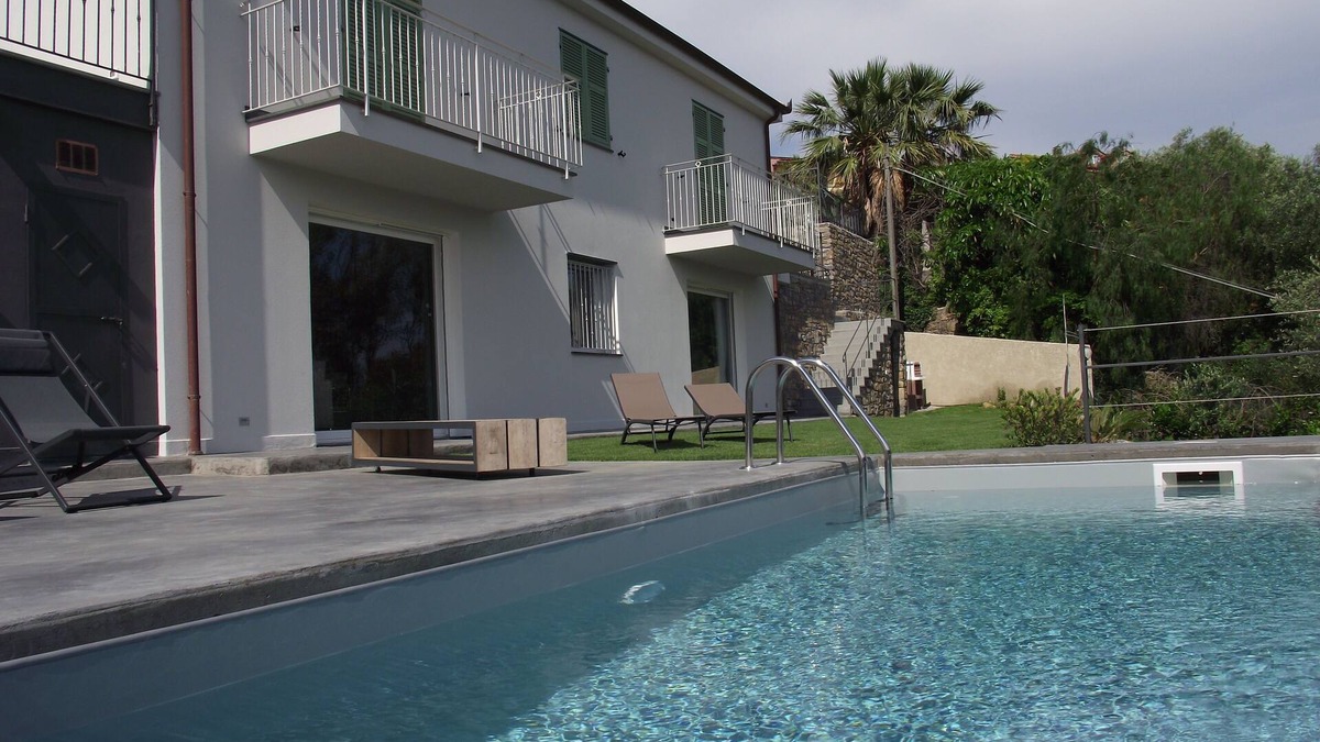 Imperia Villa | Modern elegant villa private pool terrace overlooking the sea and mountains