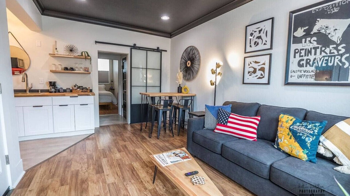 Downtown Apartment | Modern Escape | Downtown Hotspot Near Hospitals