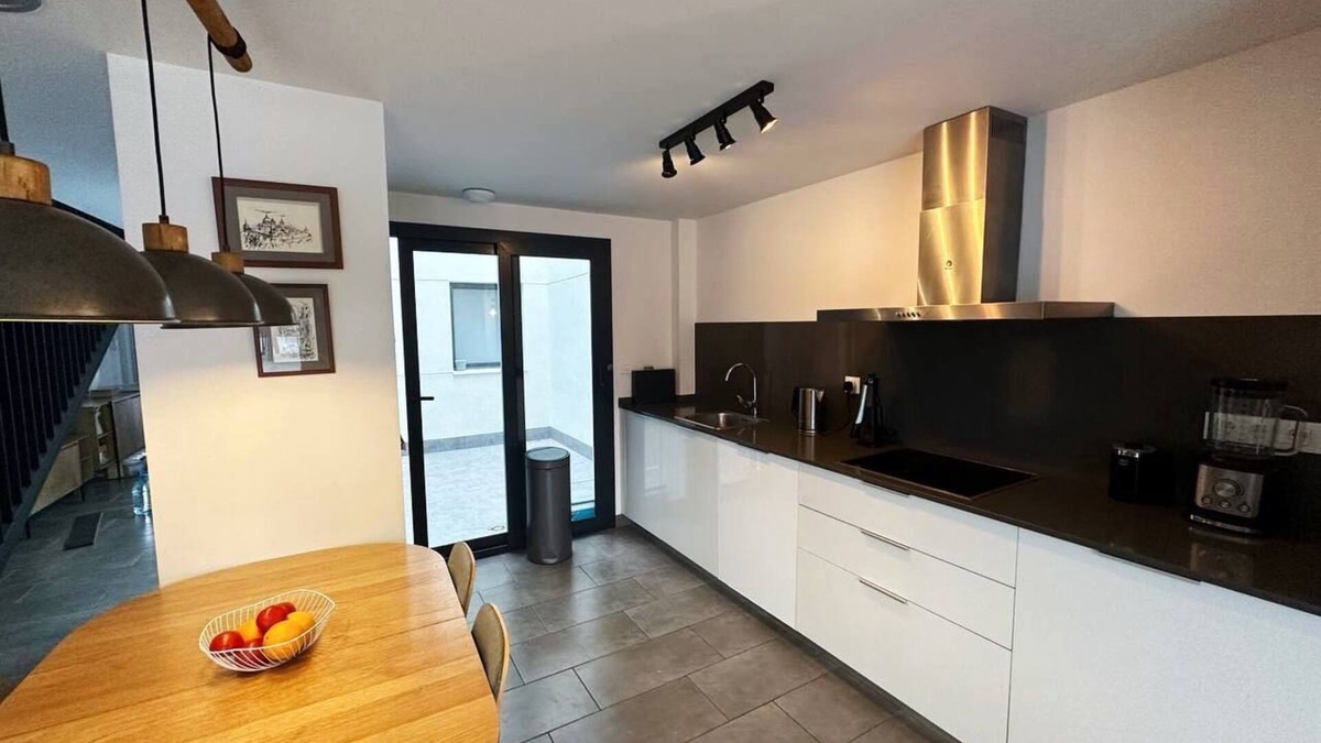 Altafulla House | Modern family home 2 min walk to the beach